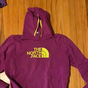 WOMENS NORTH FACE SWEATSHIRT
